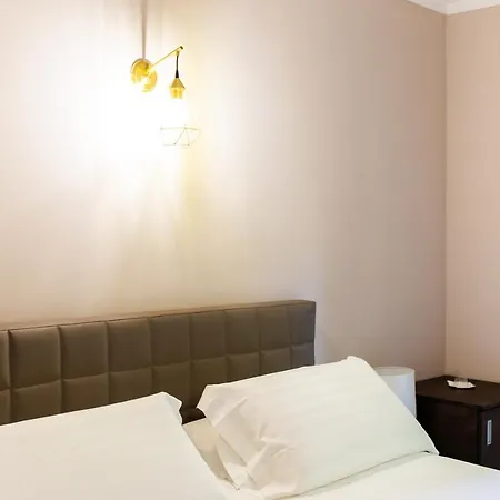 Guest house La Tenuta Di Rocca Bruna Country 3*